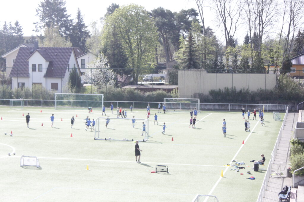 Ostercamp 2025 – Vier Tage voller Fußball, Spaß und Stars beim FSV 63 Luckenwalde 91