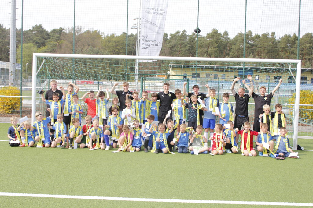 Ostercamp 2025 – Vier Tage voller Fußball, Spaß und Stars beim FSV 63 Luckenwalde 93