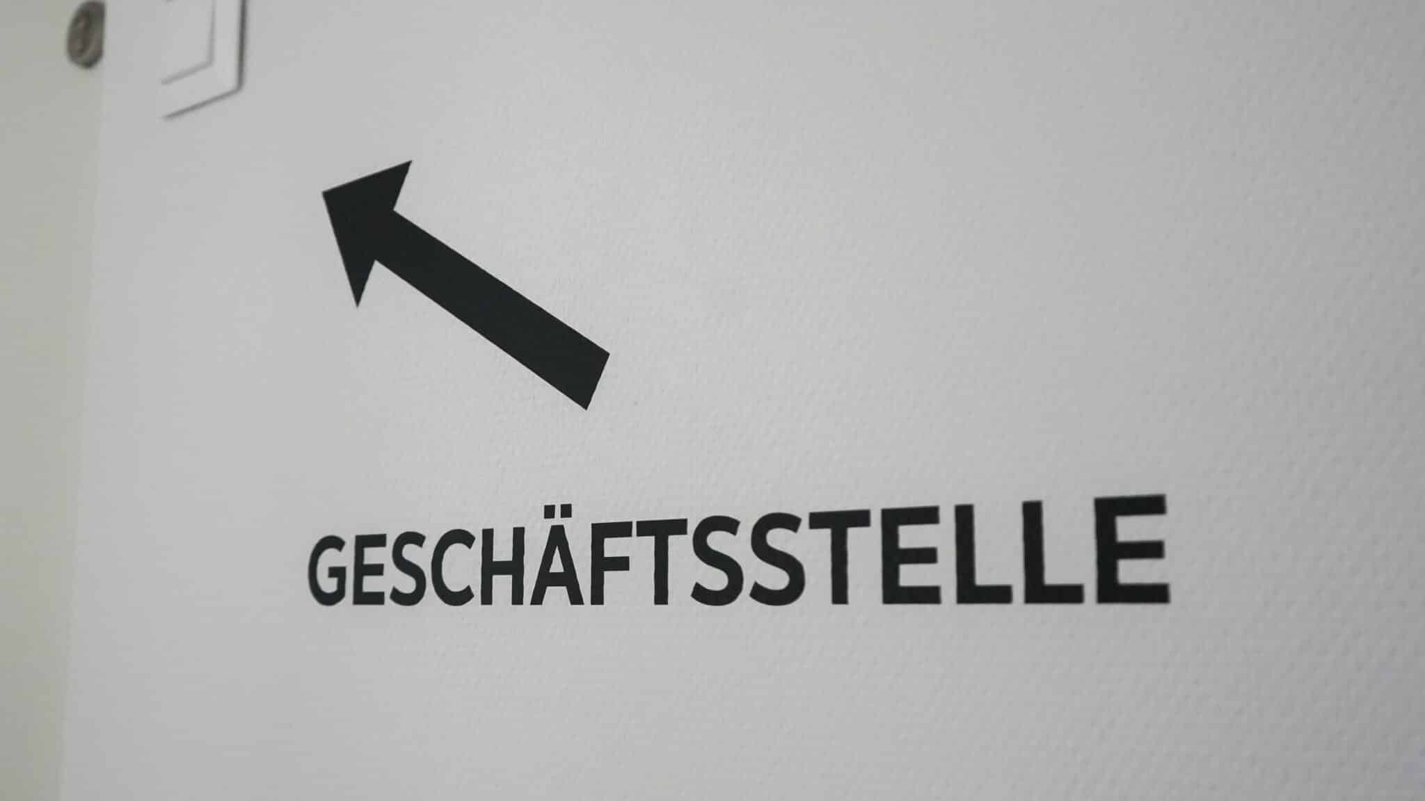 Eröffnung der neuen Geschäftsstelle 81 Eröffnung der neuen Geschäftsstelle 81