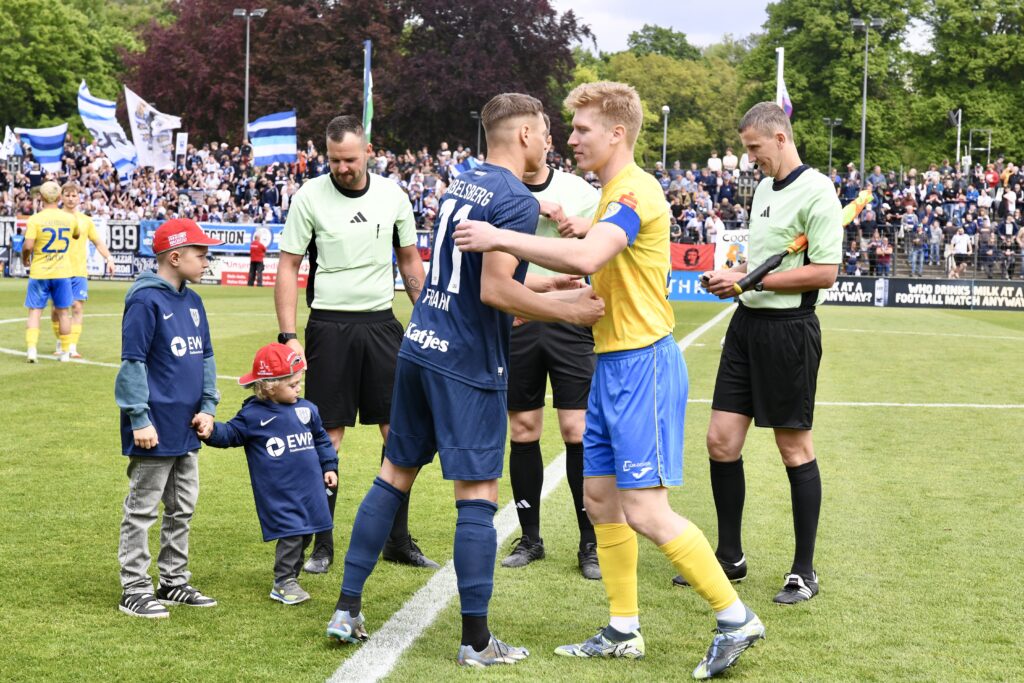 Jetzt hat der FSV 63 seinen Klassenerhalt wieder selbst in der Hand 15