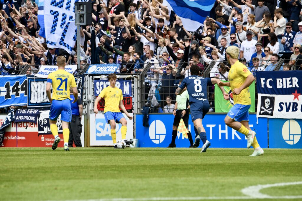 Jetzt hat der FSV 63 seinen Klassenerhalt wieder selbst in der Hand 21