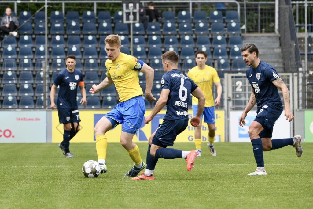 Jetzt hat der FSV 63 seinen Klassenerhalt wieder selbst in der Hand 24