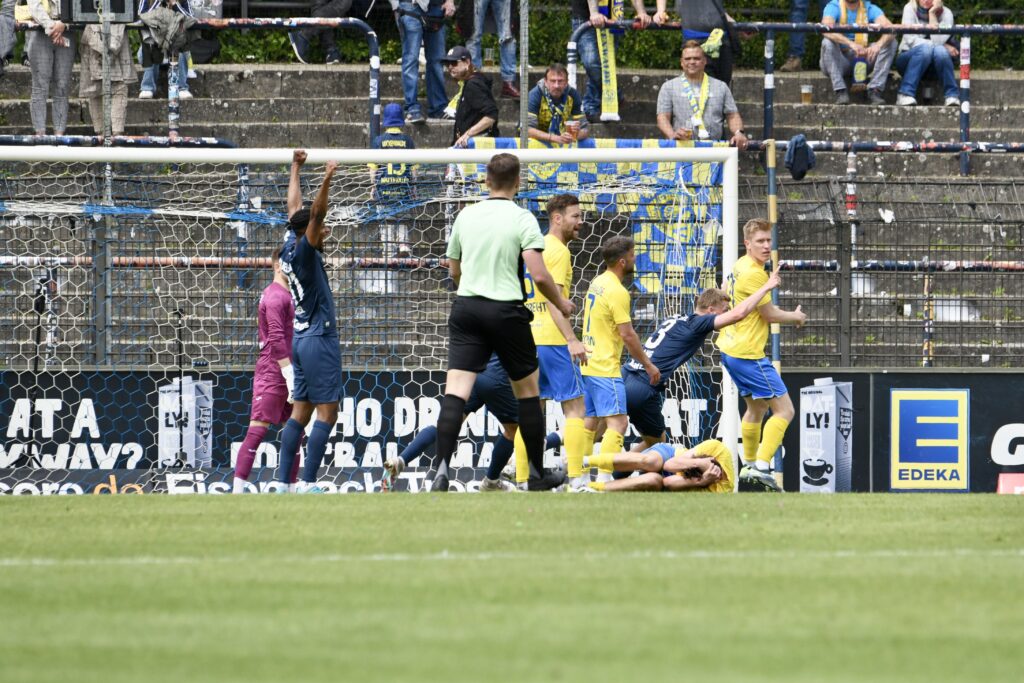 Jetzt hat der FSV 63 seinen Klassenerhalt wieder selbst in der Hand 2