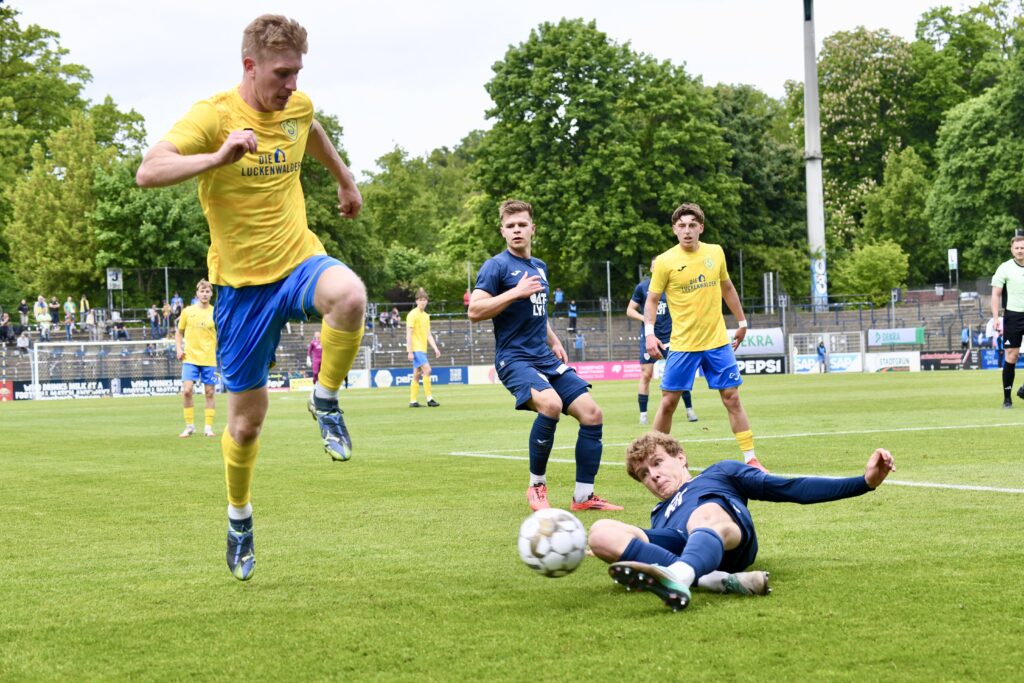 Jetzt hat der FSV 63 seinen Klassenerhalt wieder selbst in der Hand 40
