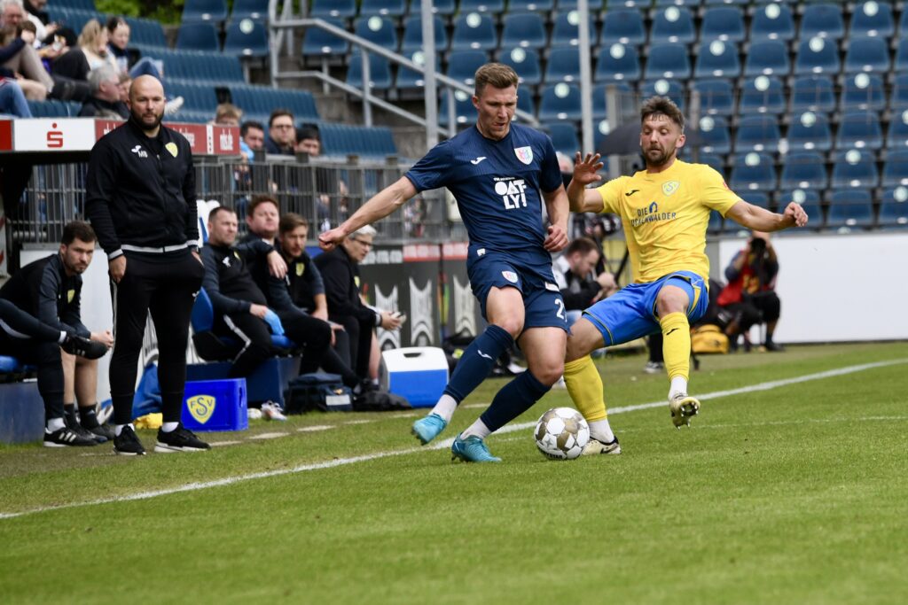 Jetzt hat der FSV 63 seinen Klassenerhalt wieder selbst in der Hand 44