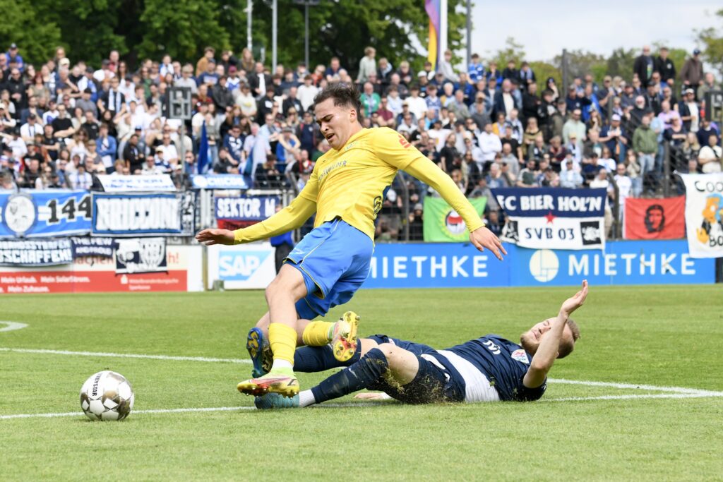 Jetzt hat der FSV 63 seinen Klassenerhalt wieder selbst in der Hand 68