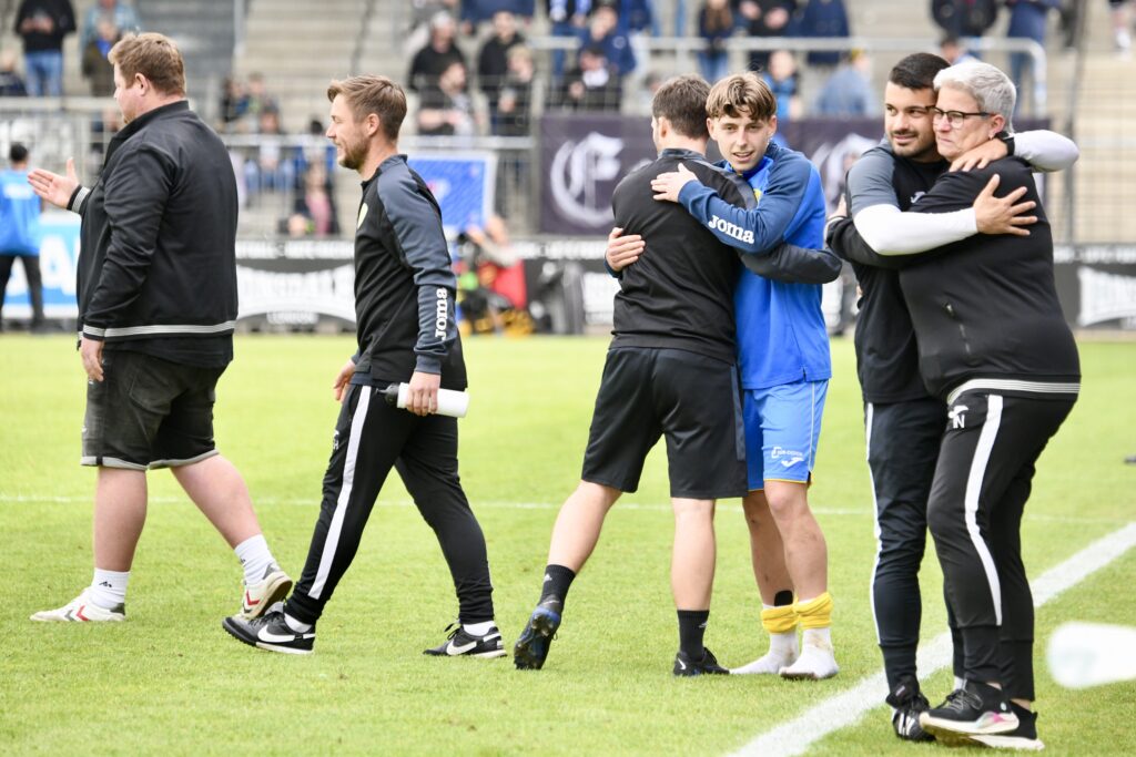 Jetzt hat der FSV 63 seinen Klassenerhalt wieder selbst in der Hand 75