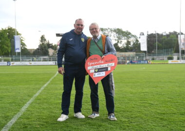 Scheckübergabe an Palliativnetzwerk 3