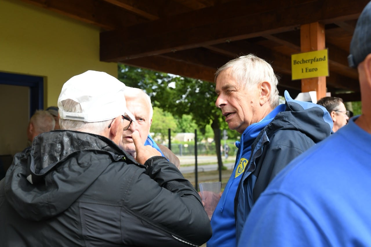 Abschlussfeier nach dem Klassenerhalt 22