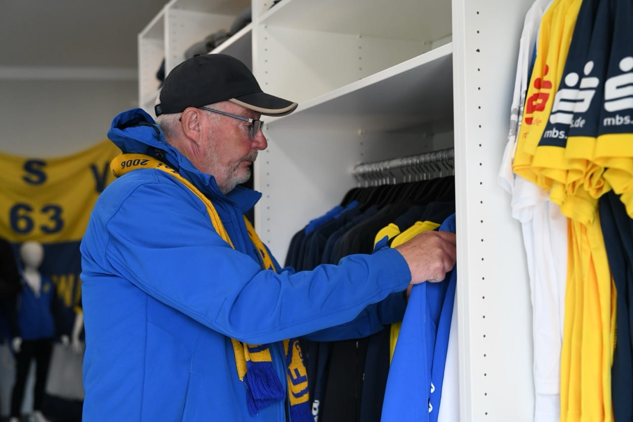 Abschlussfeier nach dem Klassenerhalt 24