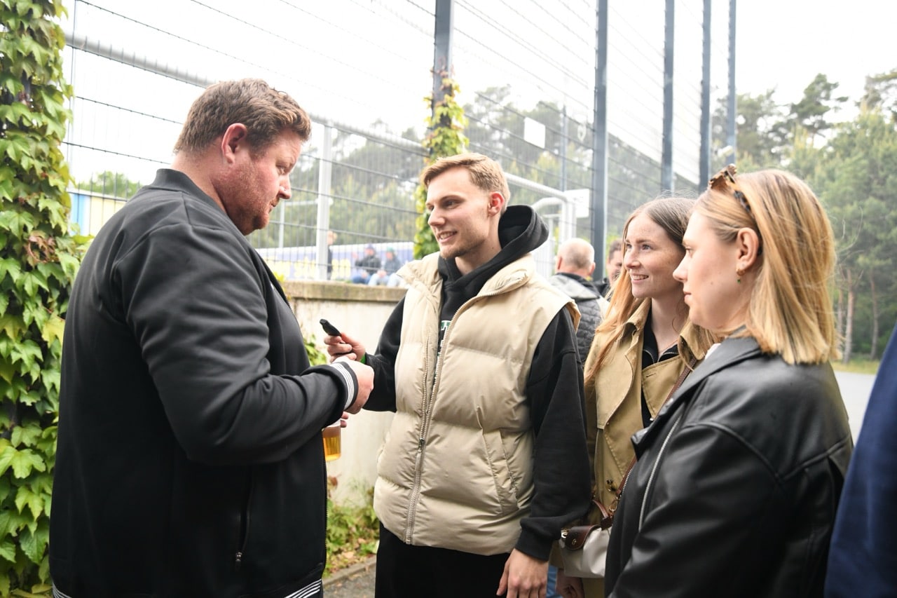 Abschlussfeier nach dem Klassenerhalt 42