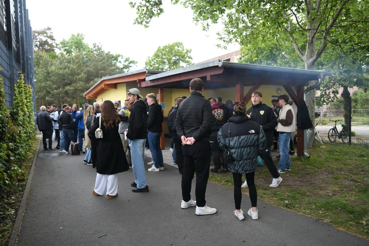 Abschlussfeier nach dem Klassenerhalt 47