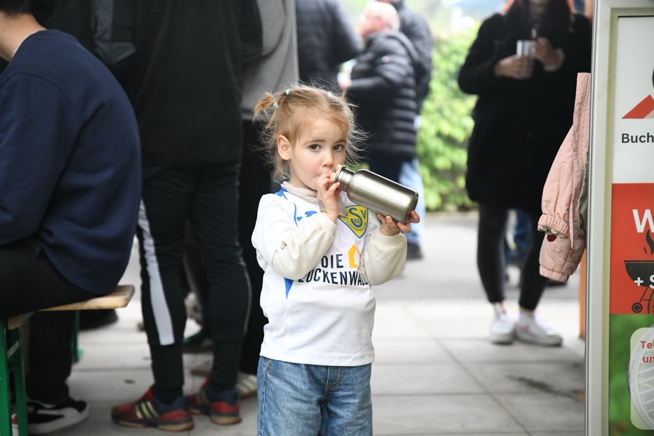 Abschlussfeier nach dem Klassenerhalt 51