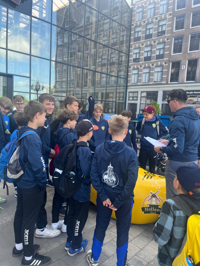 U13 besucht Holland-Park 8