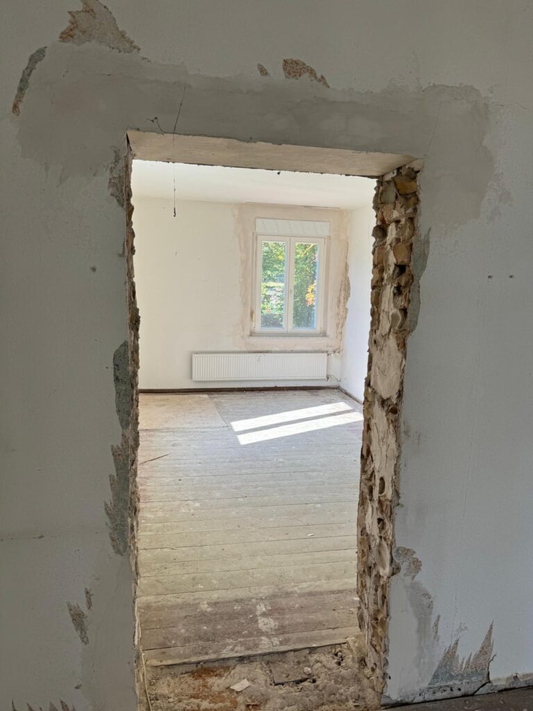 Eröffnung der neuen Geschäftsstelle 18 Eröffnung der neuen Geschäftsstelle 18