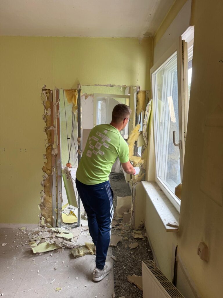 Eröffnung der neuen Geschäftsstelle 23 Eröffnung der neuen Geschäftsstelle 23