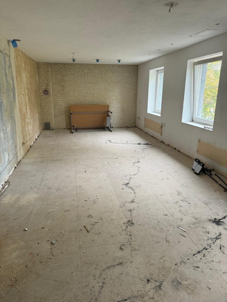 Eröffnung der neuen Geschäftsstelle 34 Eröffnung der neuen Geschäftsstelle 34