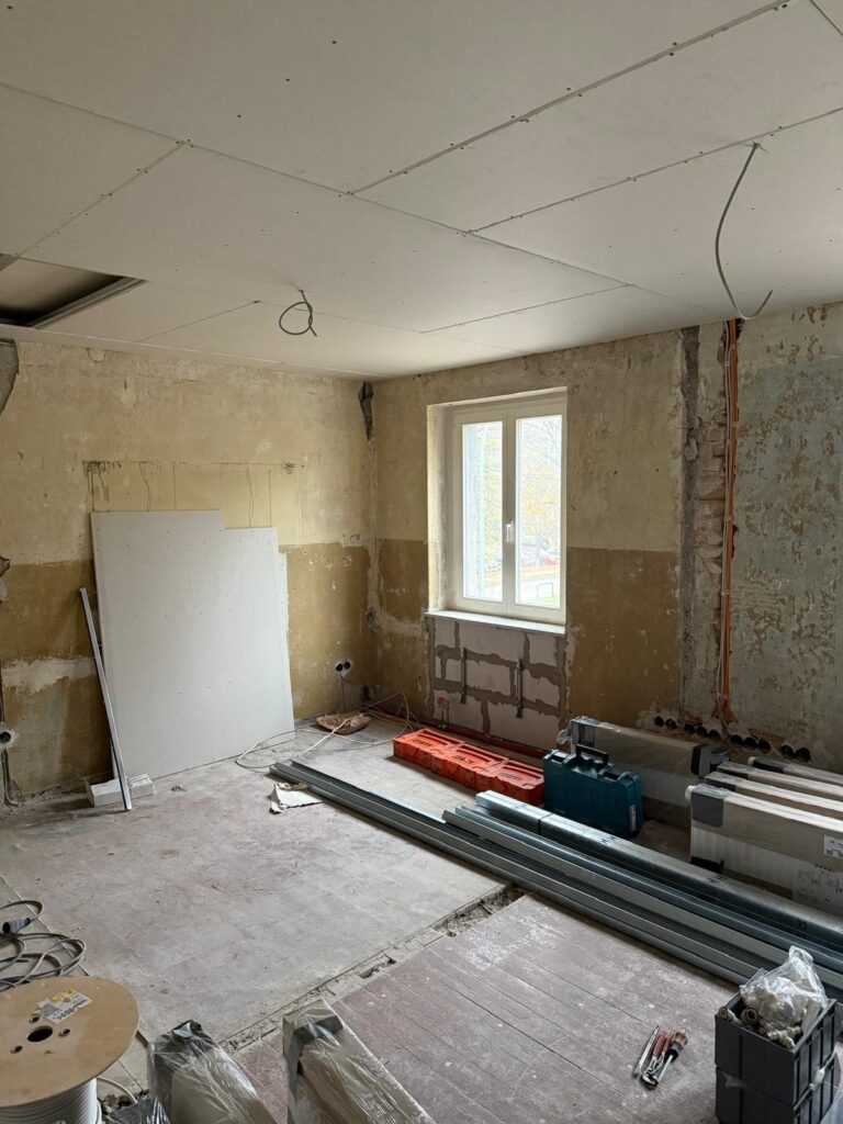 Eröffnung der neuen Geschäftsstelle 63 Eröffnung der neuen Geschäftsstelle 63