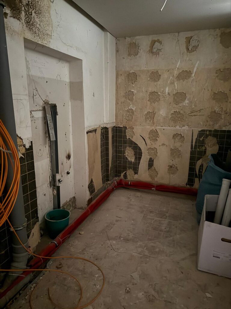 Eröffnung der neuen Geschäftsstelle 72 Eröffnung der neuen Geschäftsstelle 72