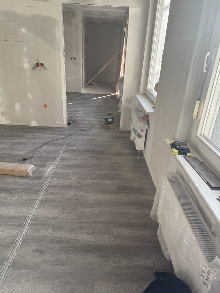 Eröffnung der neuen Geschäftsstelle 74 Eröffnung der neuen Geschäftsstelle 74