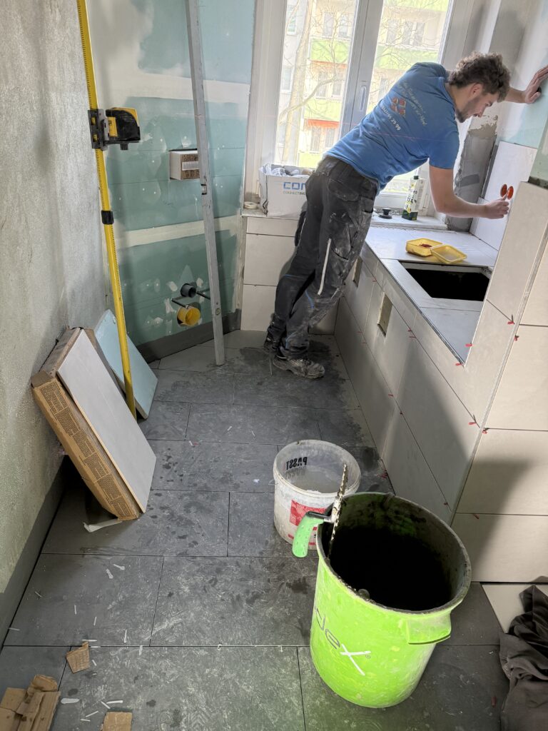 Eröffnung der neuen Geschäftsstelle 77 Eröffnung der neuen Geschäftsstelle 77