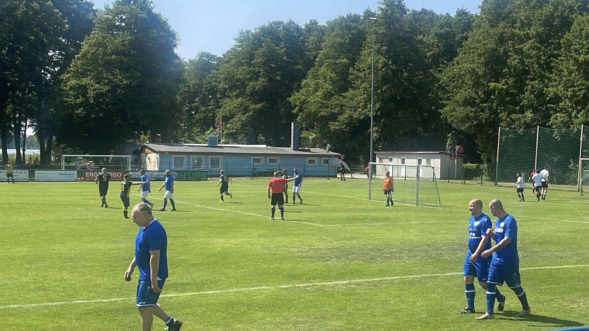 Oldies erspielen sich den Pokalsieg 5 Oldies erspielen sich den Pokalsieg 5