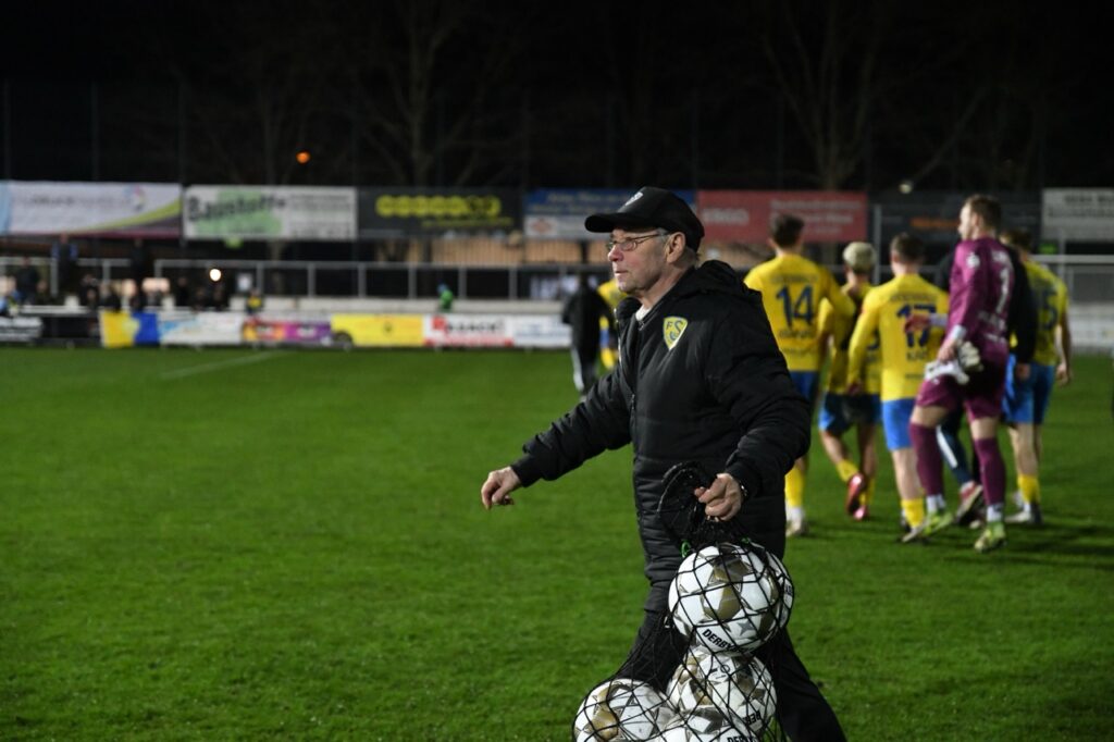 Kontinuität und eine Veränderung im Trainerteam 11