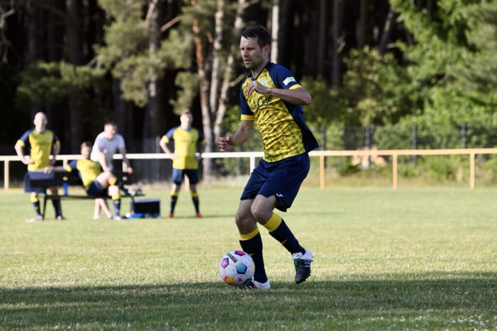 Unsere Oldies sind Kreismeister 8 Unsere Oldies sind Kreismeister 8