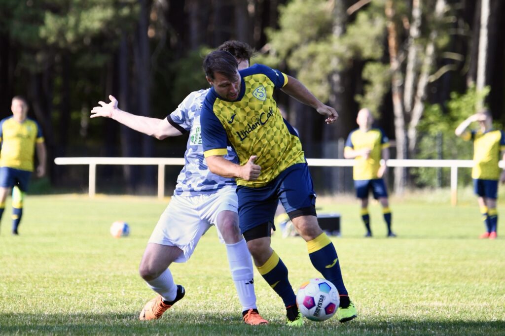 Unsere Oldies sind Kreismeister 16 Unsere Oldies sind Kreismeister 16