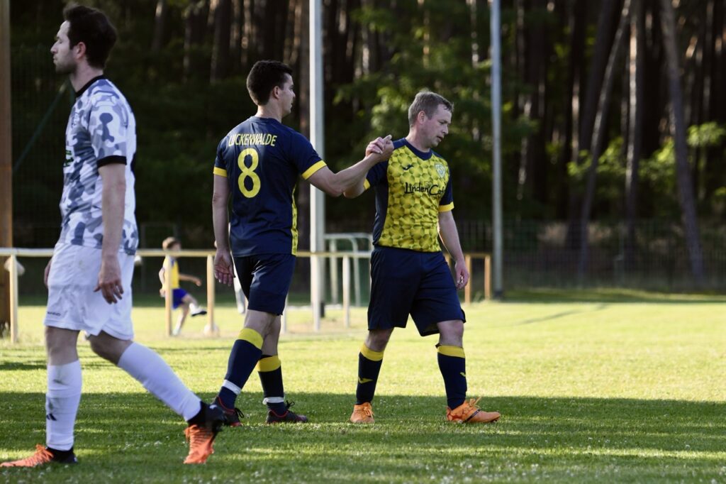 Unsere Oldies sind Kreismeister 30 Unsere Oldies sind Kreismeister 30