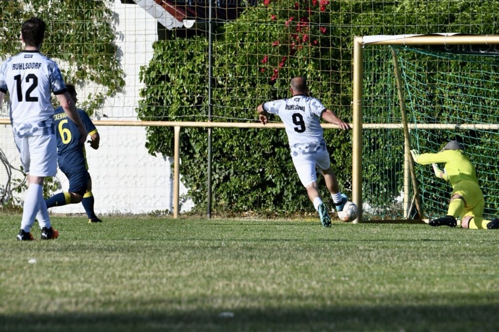 Unsere Oldies sind Kreismeister 37 Unsere Oldies sind Kreismeister 37