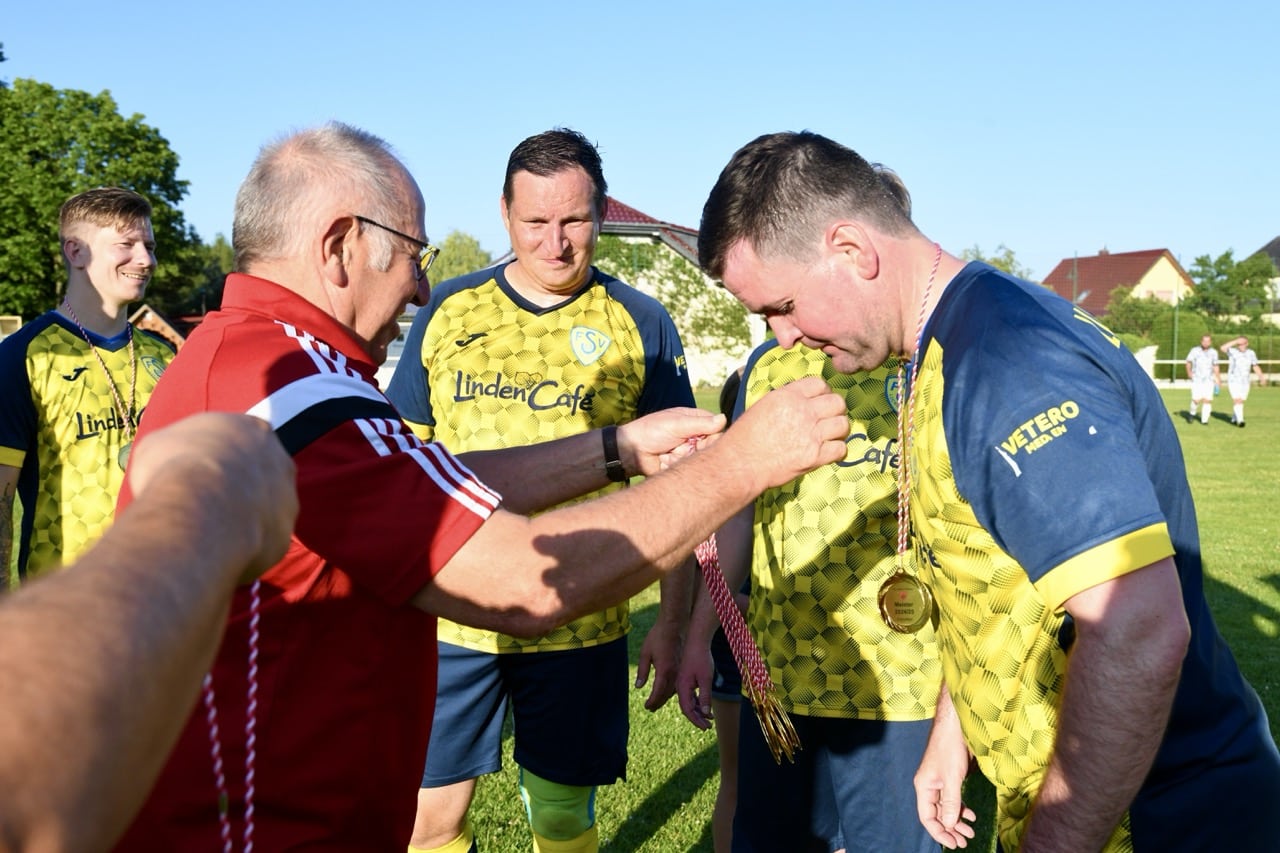 Unsere Oldies sind Kreismeister 60 Unsere Oldies sind Kreismeister 60