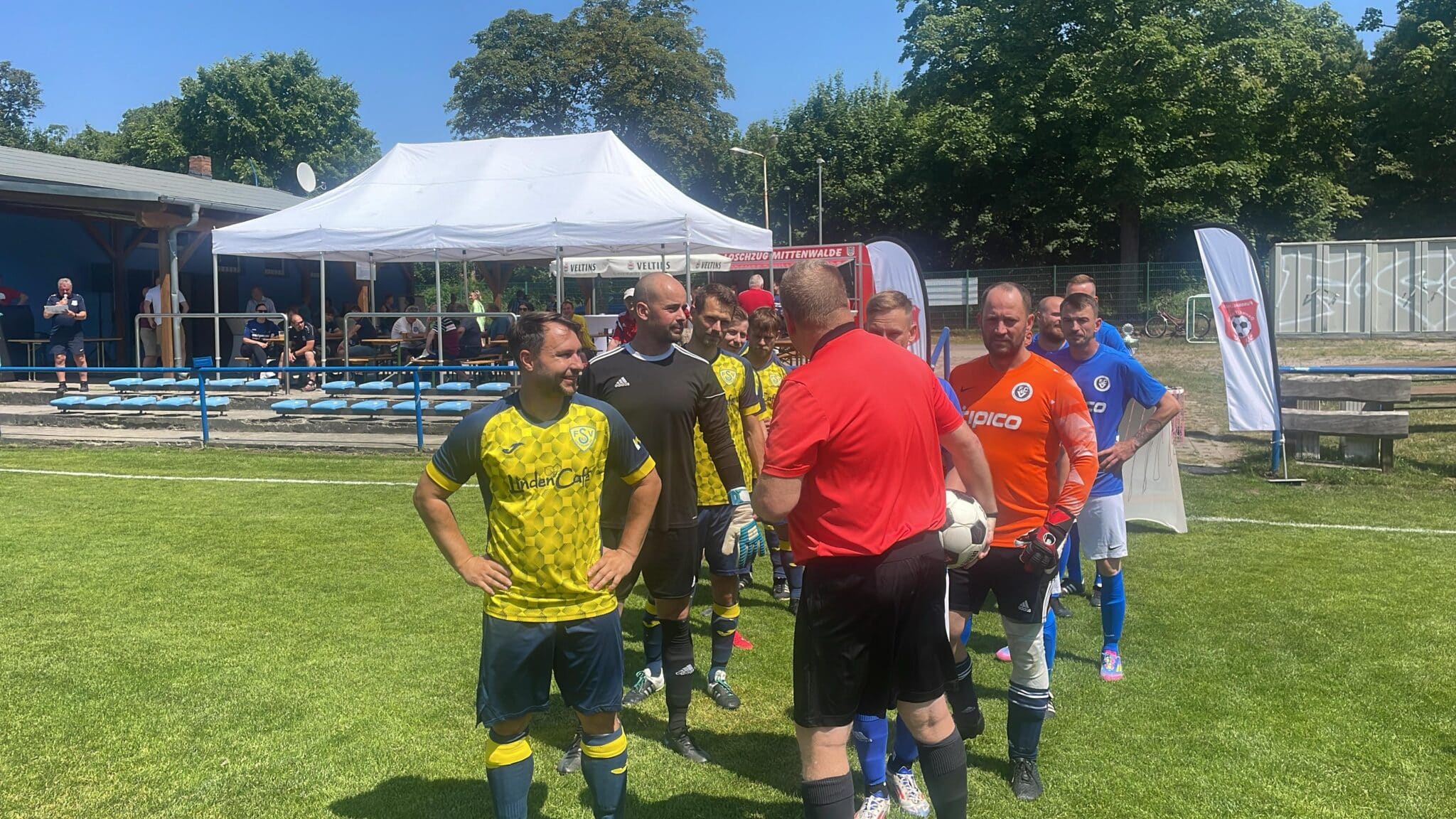 Oldies erspielen sich den Pokalsieg 1 Oldies erspielen sich den Pokalsieg 1