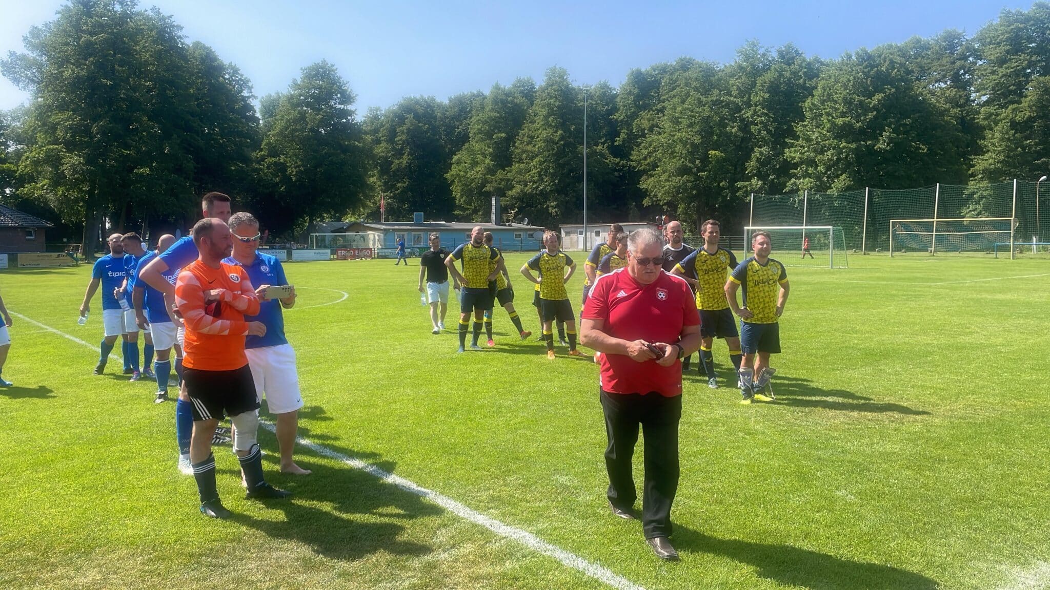 Oldies erspielen sich den Pokalsieg 8 Oldies erspielen sich den Pokalsieg 8