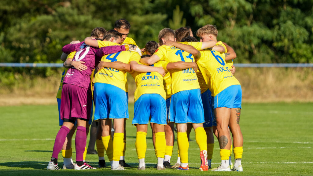 Testspielsieg gegen Tennis Borussia 12 Testspielsieg gegen Tennis Borussia 12