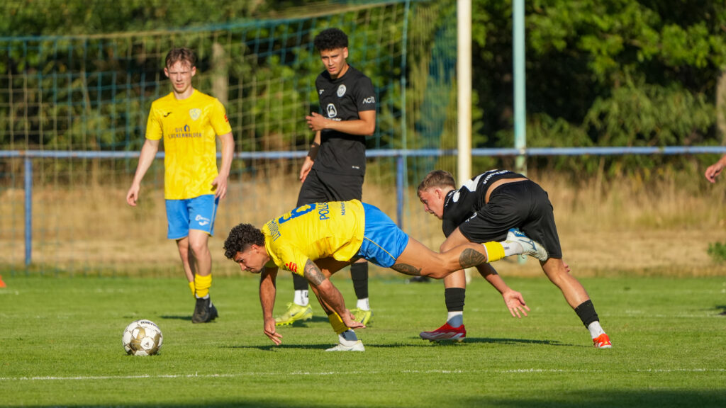 Testspielsieg gegen Tennis Borussia 6 Testspielsieg gegen Tennis Borussia 6