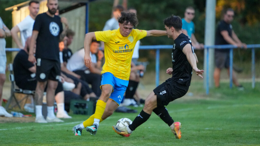 Testspielsieg gegen Tennis Borussia 11 Testspielsieg gegen Tennis Borussia 11