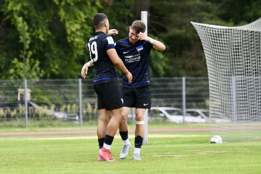 Hertha BSC gewinnt den Turmpokal 49 Hertha BSC gewinnt den Turmpokal 49