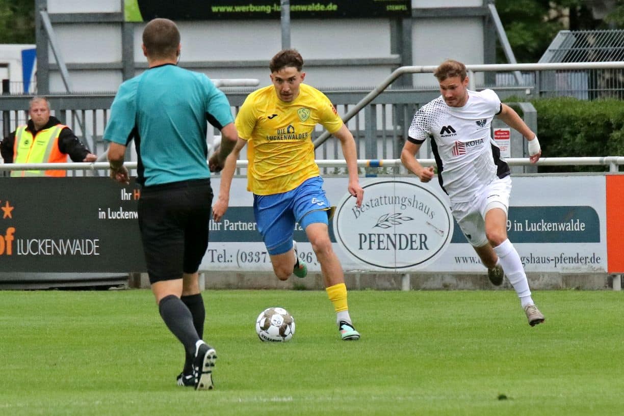 Schon neun Punkte gegen den Abstieg für den FSV   14