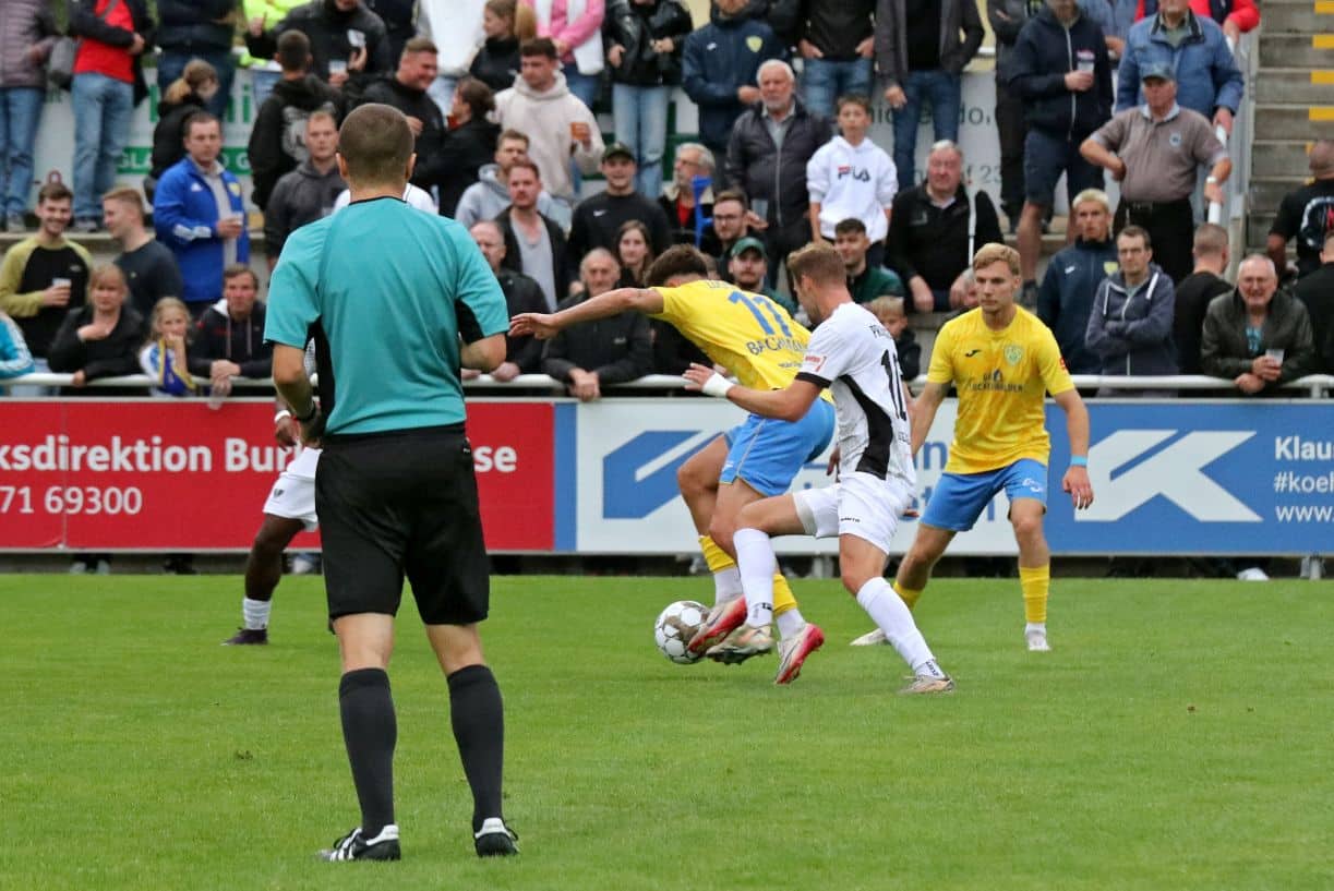 Schon neun Punkte gegen den Abstieg für den FSV   26