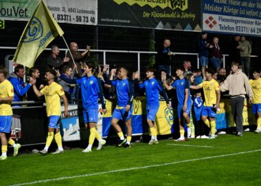 Schon neun Punkte gegen den Abstieg für den FSV   5