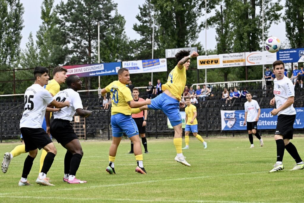 Pokalaufgabe in Eisenhüttenstadt gelöst –wieder Konzentration auf Regionalliga 10 Pokalaufgabe in Eisenhüttenstadt gelöst –wieder Konzentration auf Regionalliga 10