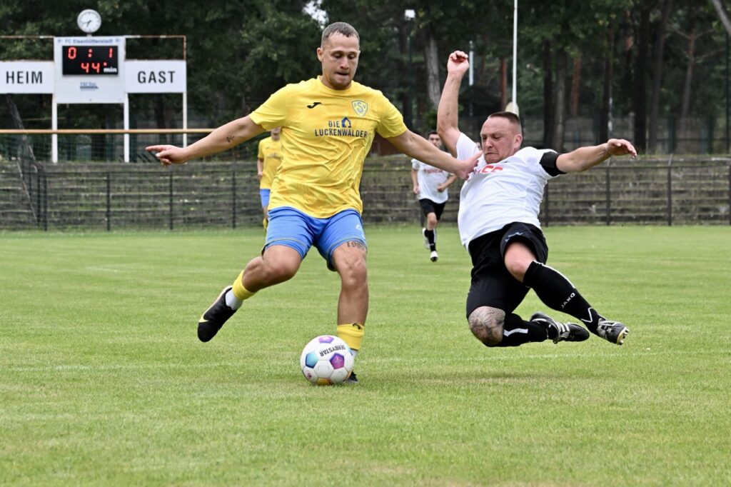 Pokalaufgabe in Eisenhüttenstadt gelöst –wieder Konzentration auf Regionalliga 29 Pokalaufgabe in Eisenhüttenstadt gelöst –wieder Konzentration auf Regionalliga 29
