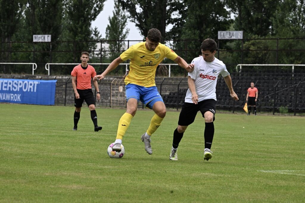 Pokalaufgabe in Eisenhüttenstadt gelöst –wieder Konzentration auf Regionalliga 31 Pokalaufgabe in Eisenhüttenstadt gelöst –wieder Konzentration auf Regionalliga 31