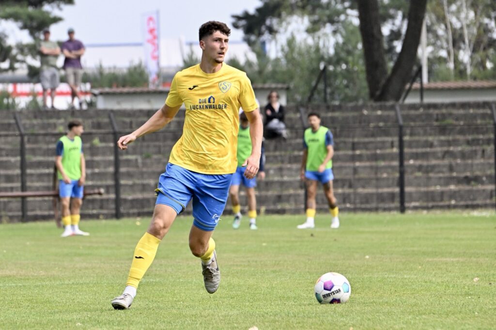 Pokalaufgabe in Eisenhüttenstadt gelöst –wieder Konzentration auf Regionalliga 43 Pokalaufgabe in Eisenhüttenstadt gelöst –wieder Konzentration auf Regionalliga 43