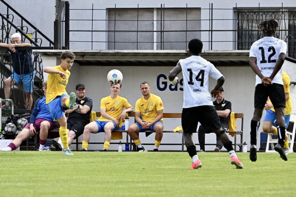 Pokalaufgabe in Eisenhüttenstadt gelöst –wieder Konzentration auf Regionalliga 47 Pokalaufgabe in Eisenhüttenstadt gelöst –wieder Konzentration auf Regionalliga 47