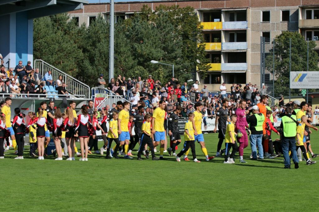Der FSV punktet weiter für den Klassenerhalt 40 Der FSV punktet weiter für den Klassenerhalt 40