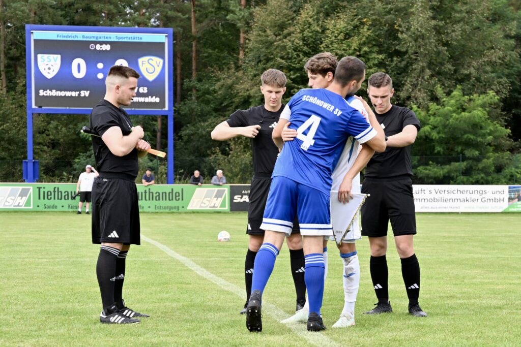 Neun Torschützen - Elf Tore 4 Neun Torschützen - Elf Tore 4