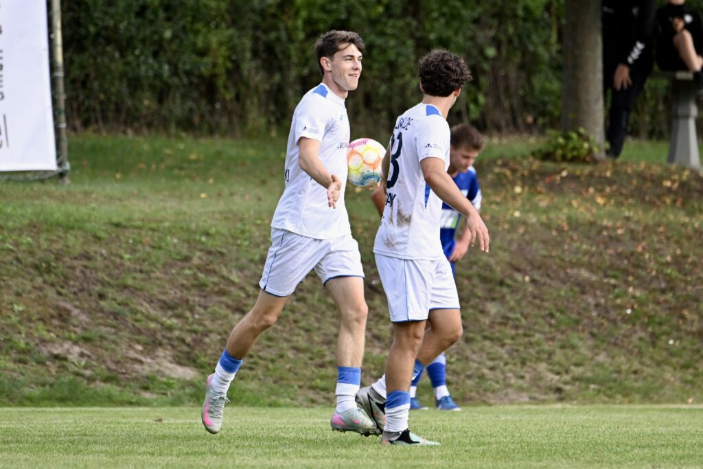 Neun Torschützen - Elf Tore 37 Neun Torschützen - Elf Tore 37