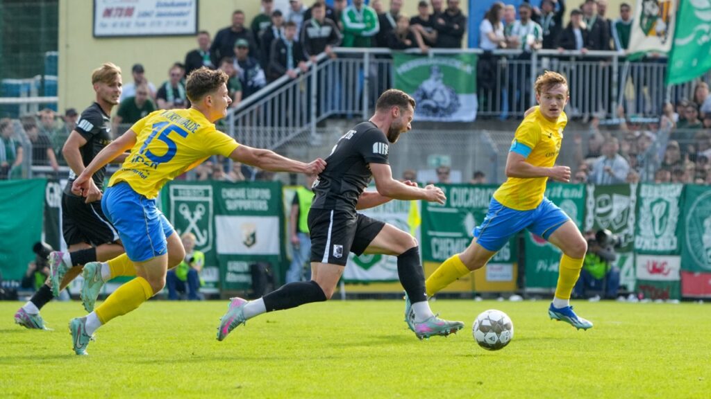 Der FSV punktet weiter für den Klassenerhalt 28 Der FSV punktet weiter für den Klassenerhalt 28